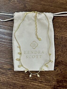 Kendra Scott Necklace